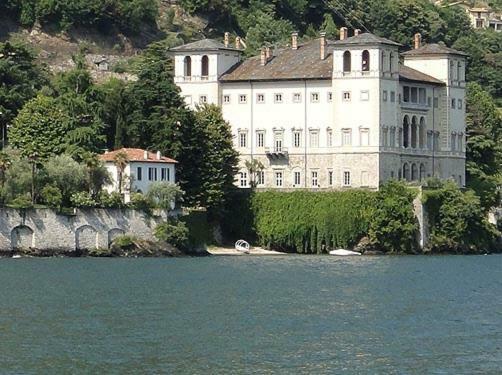 Апартаменты Residenza Christian Граведона Экстерьер фото